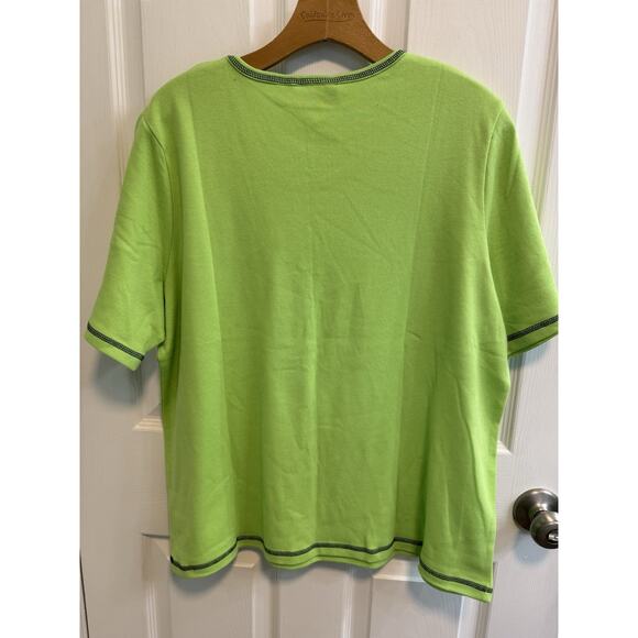 Quacker Factory XL Green Top Navy Blue Trim Rhinestone Studs Around Neck Preowne - Picture 3 of 11